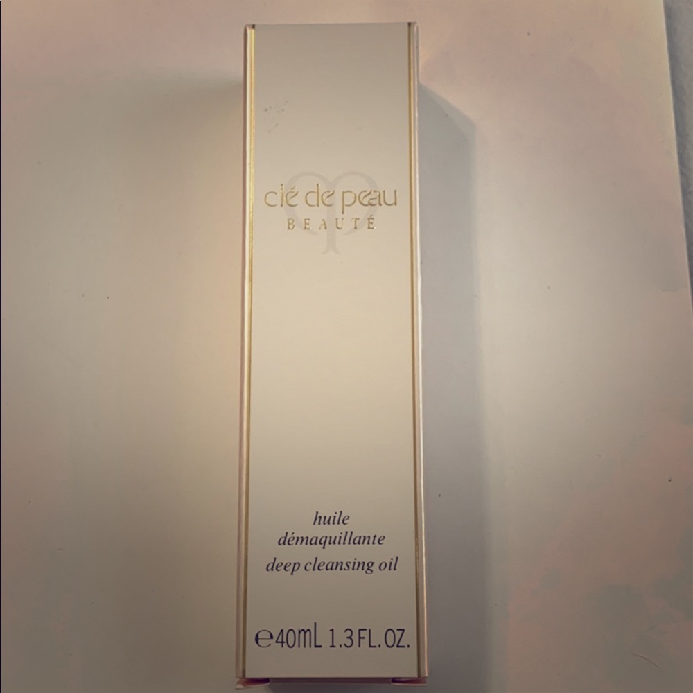 Cle de peau - deep cleansing oil